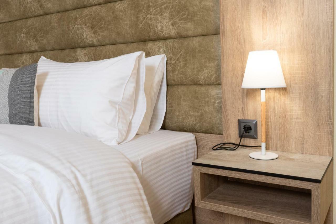 Seven Heaven Premium Suites 塞萨洛尼基 外观 照片